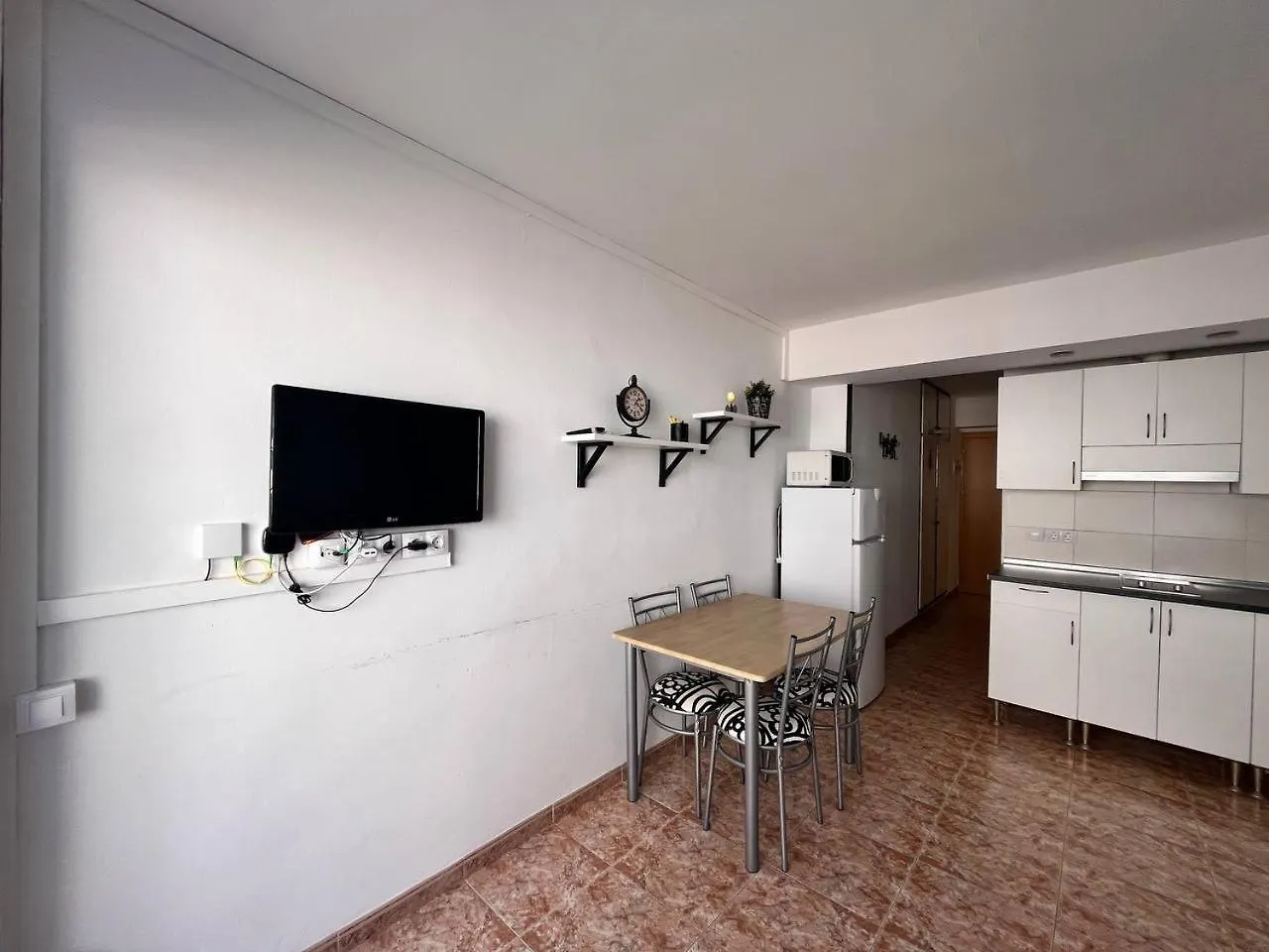 Apartment Estudio Con Tres Piscinas Comunitarias Y Pista De Tenis Roses